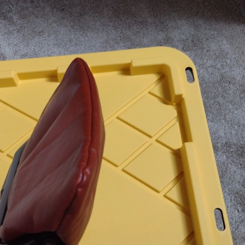 Clutch - Picture 4 of 4